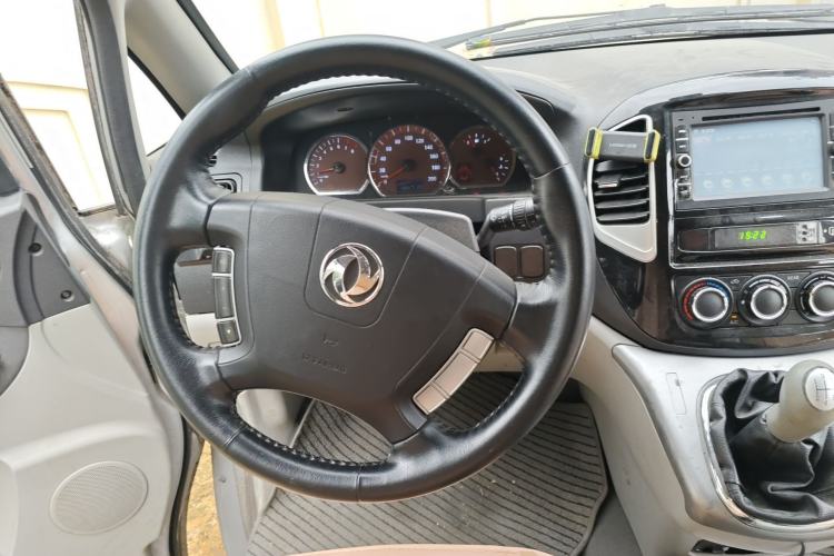 Used FORTHING Lingzhi 2014 M5 Q3 2.0L 7-seat Long-Wheelbase Comfort Version