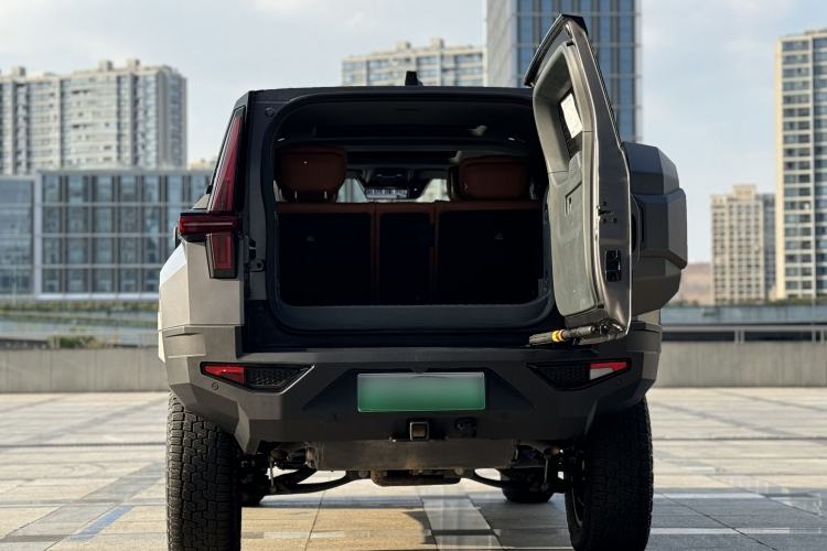 Used Brave warrior 917 2023 Range-Extended Base Model