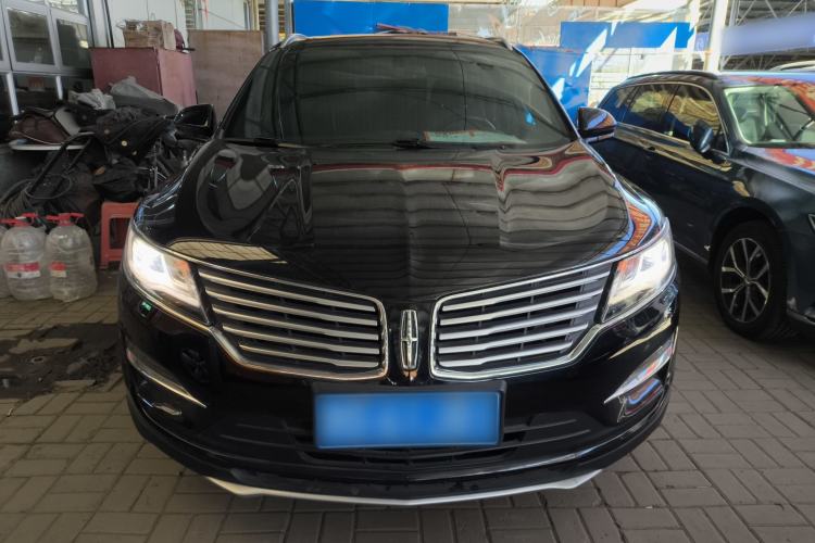 Used Lincoln MKC 2017 2.0T Two-Wheel Drive Deluxe Edition