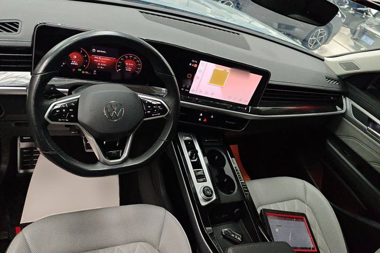 Used Volkswagen Tavendor 2023 380TSI Four-Wheel Drive R-Line Cruise Edition Interior 2