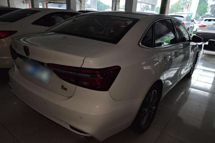 Used Roewe i6 2020 PLUS 1.6L CVT 4G Connected Glory Flagship Edition
