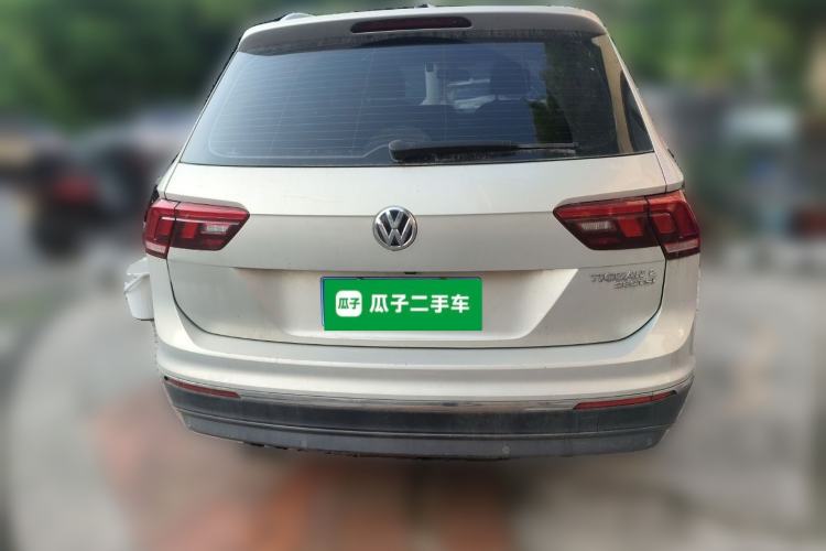 Used Volkswagen Tiguan L 2019 Revised Version 280TSI Automatic Two-Wheel Drive Panoramic Comfort Edition China VI Standard Rear