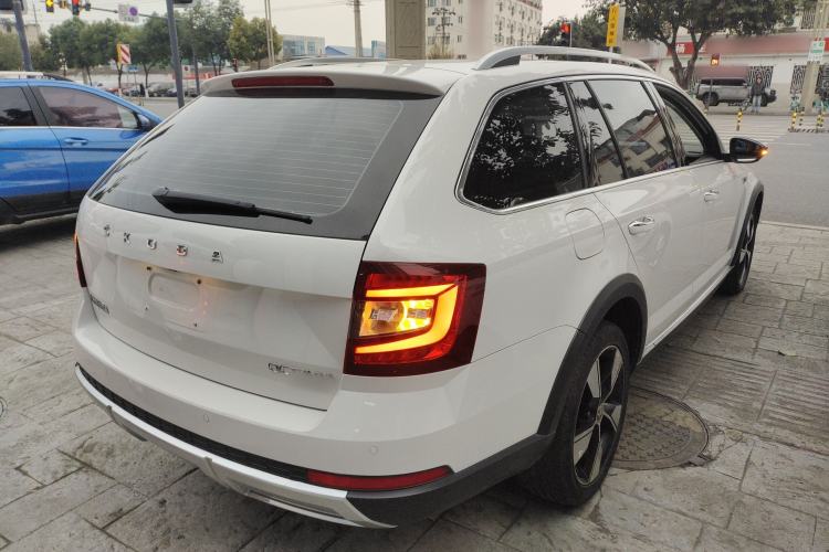 Used Skoda Octavia 2019 TSI280 DSG Luxury Edition Station Wagon China VI Standard
