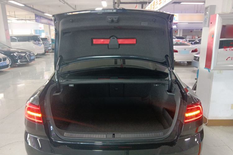 Used Volkswagen Magotan 2019 330TSI DSG Luxury Model China V Standard
