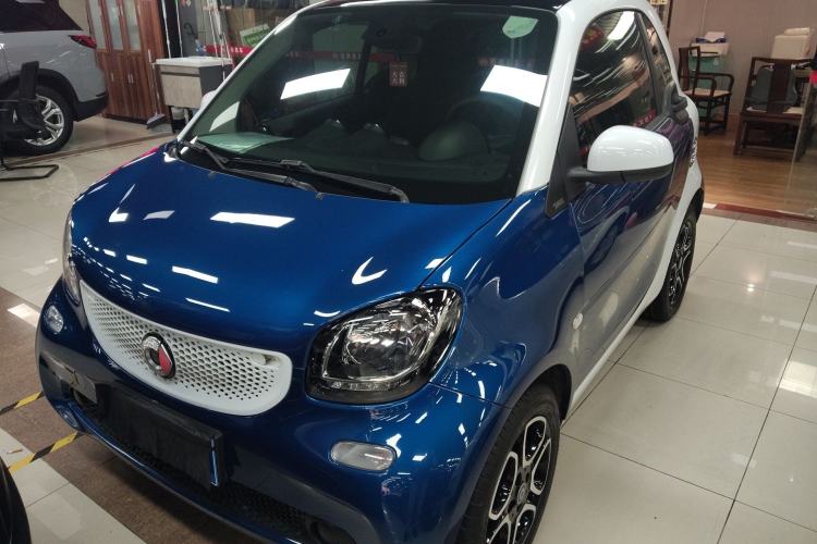 Used smart fortwo 2019 0.9T 66kW Hardtop Engine Version China VI Emission Standard