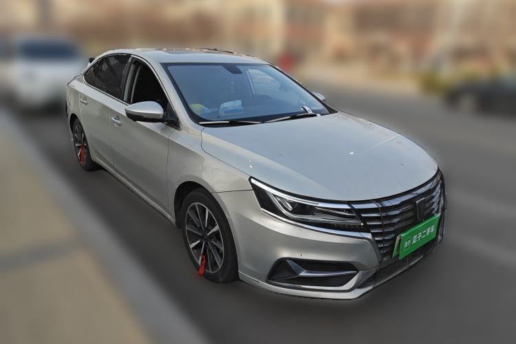 Used Roewe i6 New Energy 2017 45T Hybrid Connective Smart Luxury Edition Front Right 45 Deg