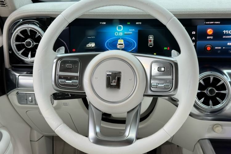 Used Cyberspace Tank 300 2021 2.0T Cyber Tank Interior 3