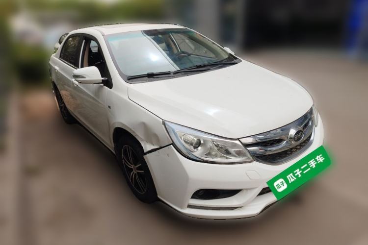 Used BYD Surui 2015 Revised Version 1.5L Manual Luxury Edition
