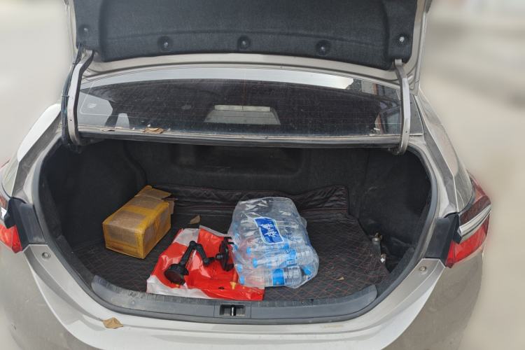 Used Toyota Corolla 2016 Dual-Engine 1.8L E-CVT Elite Edition