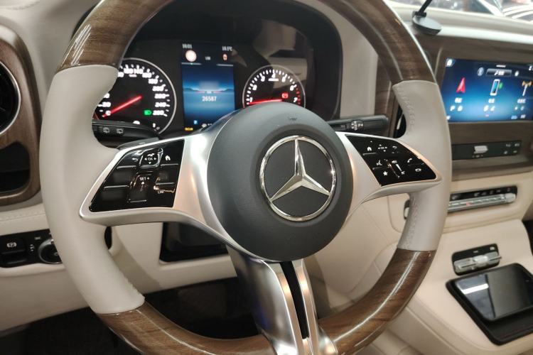 Used Mercedes-Benz Vito 2024 2.0T Business Version 7 Seats