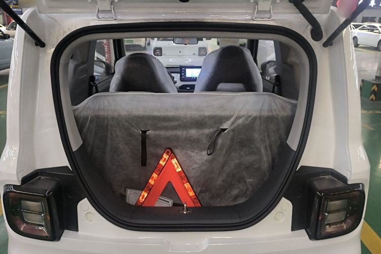 Used Geely Galaxy Panda 2024 Panda Mini 200km Endurance Bear
