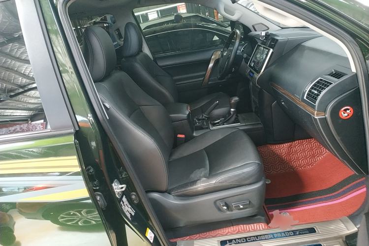 Used Toyota Prado 2018 3.5L Automatic TX-L with Rear-Mounted Spare Tire