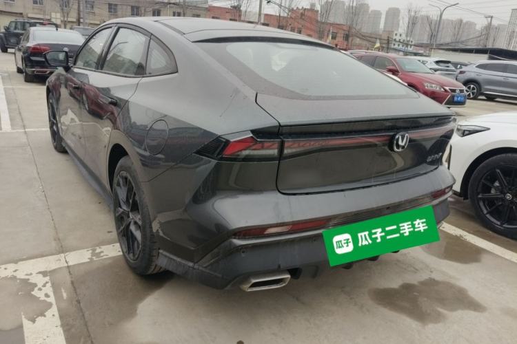 Used Changan UNI-V 2024 1.5T Prestige Edition