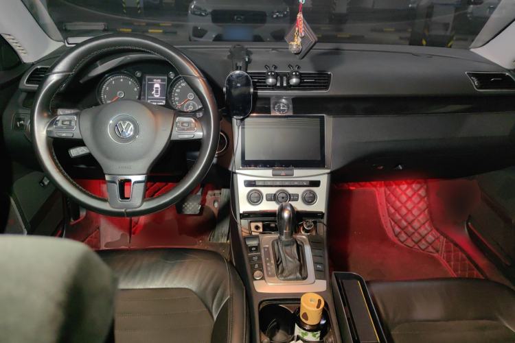 Used Volkswagen Magotan 2015 1.8TSI Prestige Model Center Console