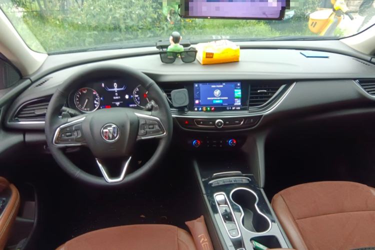 Used Buick Regal 2020 552T Luxury Version Center Console