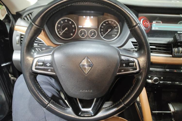 Used BORGWARD BX7 2016 28T 2WD Luxury Edition 7-seater
