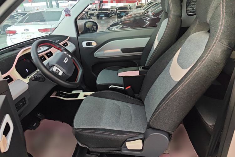 Used Chery QQ Ice Cream 2022 170km Sundae Phosphate Lithium-Ion
