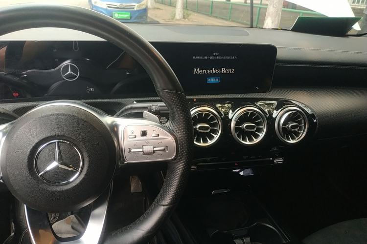 Used Mercedes-Benz A-Class 2020 Restyled A 200 L Sport Sedan Fashion Version Center Console