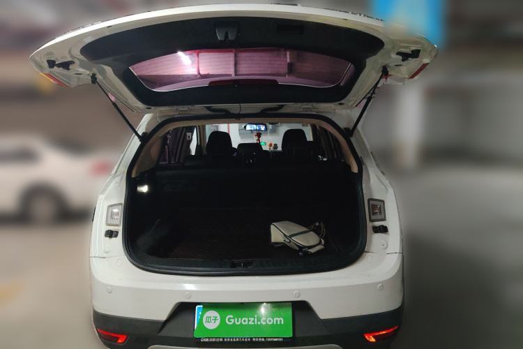 Used Baojun 560 2015 1.8L manual luxury version
