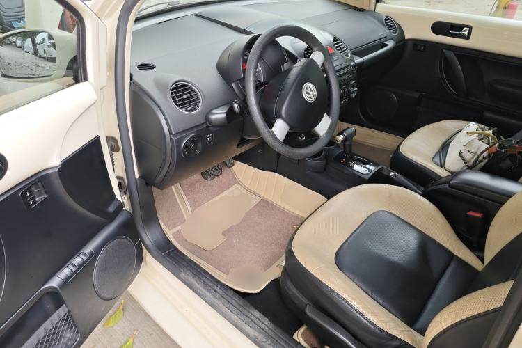 Used Volkswagen Beetle 2008 2.0 AT Standard Edition Driver Seat