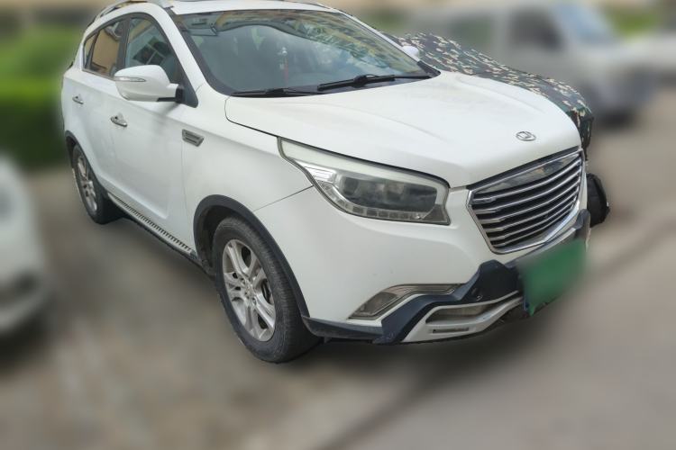 Used Huatai Santa Fe 2016 1.5T Gasoline Manual Two-Wheel Drive Smart Enjoyment i3 Model Front Right 45 Deg