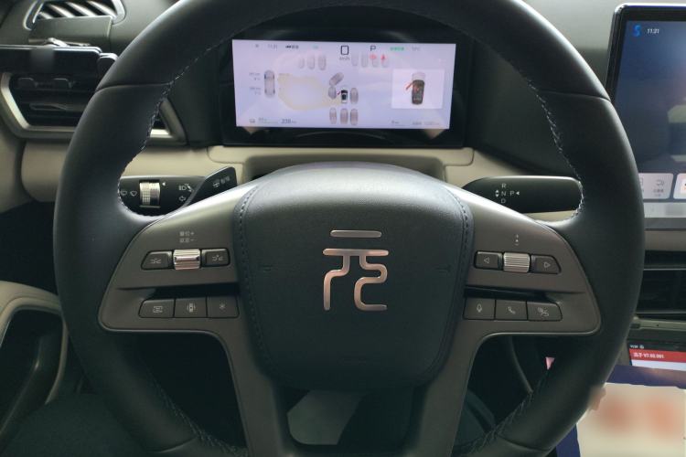 Used BYD Yuan UP 2025 Intelligent Driving Version 401 KM Dynamic Edition
