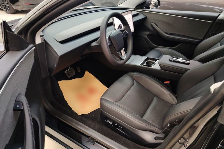 Used Tesla Model 3 2023 Rear-Wheel-Drive Version Left Front Seat