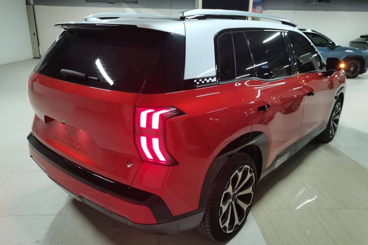 Used AION V 2024 Aion Tyrannosaurus 650 LiDAR Edition