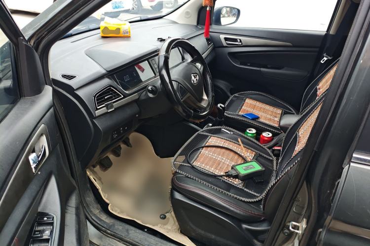 Used CHANGAN KAICHENG Oushang A600 2016 1.5L Manual Luxury 7-Seater Driver Seat