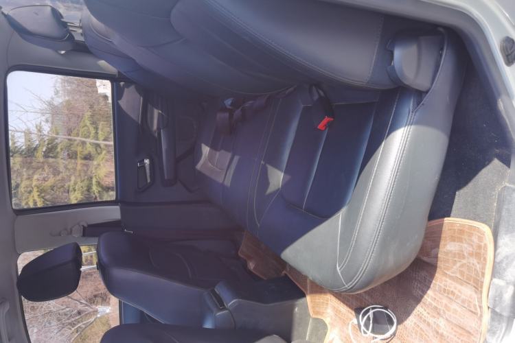 Used Great Wall Wingle 5 2017 2.0T European Version Diesel Two-Wheel Drive Advanced Large Double-Cab GW4D20E
