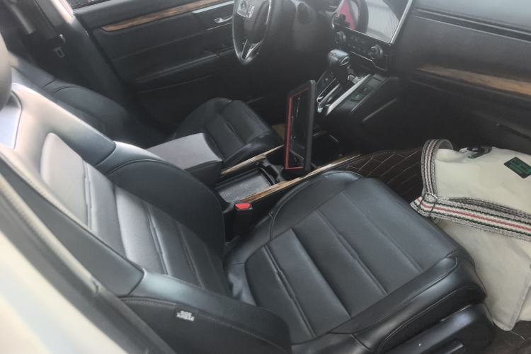 Used Honda CR-V 2017 240TURBO CVT Front-Wheel Drive Fashion Edition