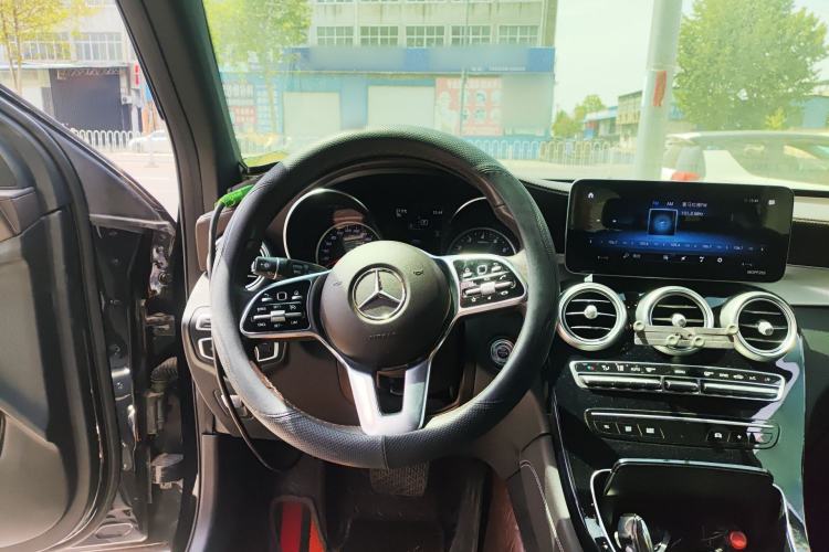 Used Mercedes-Benz GLC 2020 GLC 260 L 4MATIC Dynamic Model Steering Wheel
