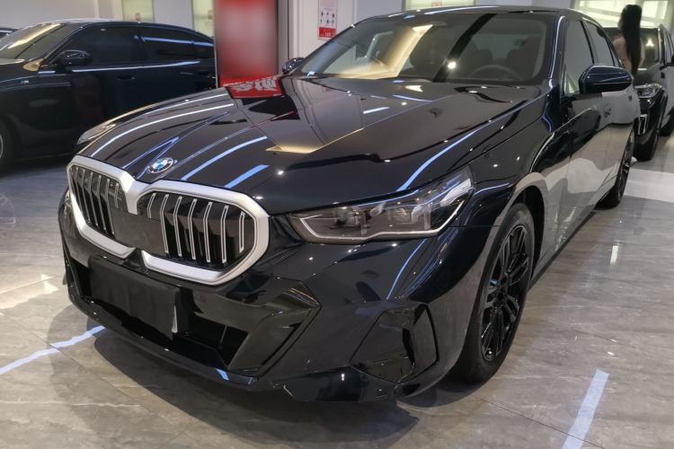 Used BMW 5 Series 2024 530Li Leading Model M Sport Package