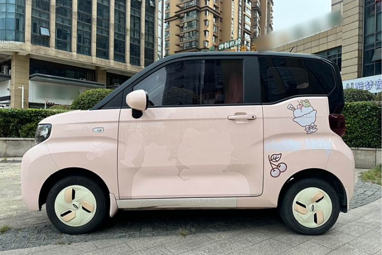 Used Chery New Energy QQ Ice Cream 2022 120km Conical Shape Lithium Iron Phosphate