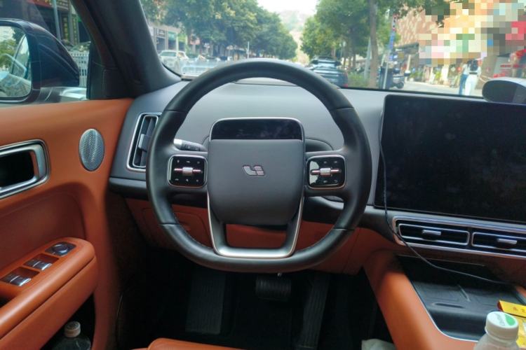 Used Li Auto L8 2024 Pro Model
