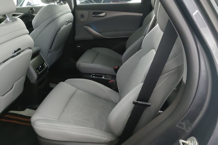 Used Denza N8 2023 Four-Wheel Drive Ultra-Hybrid Flagship Six-Seater Version