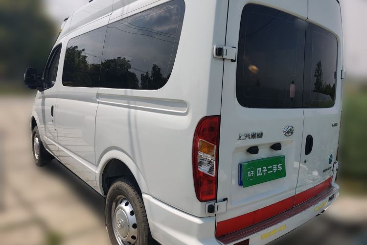 Used SAIC MAXUS Xintu V80 2021 2.0T AMT Classic Aoyuntong Short Wheelbase Mid-Roof 5/6-Seater
