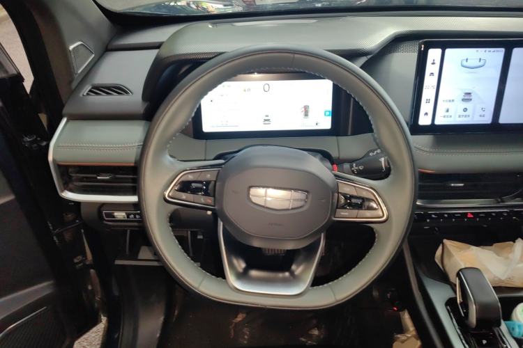 Used Geely Auto Haoyue L 2023 2.0T DCT Prestige Edition
