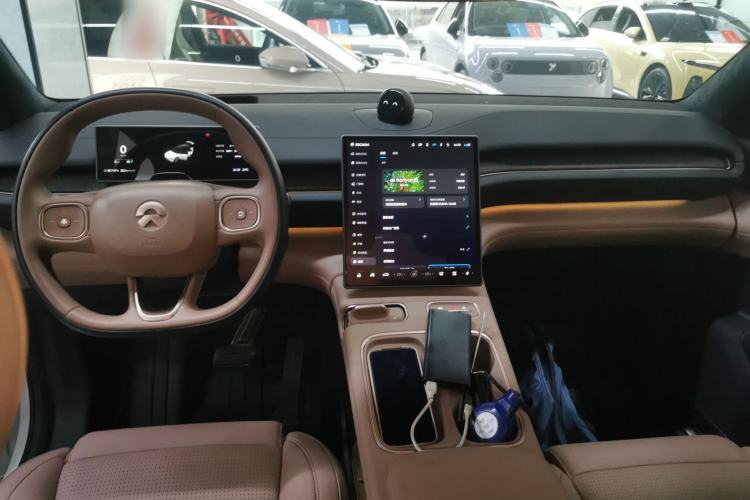 Used Nio ES6 2023 75 kWh Center Console