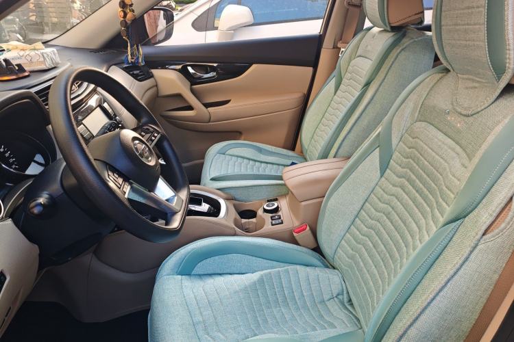 Used Nissan X-Trail 2017 2.5L CVT Leading Edition 4WD Left Front Seat