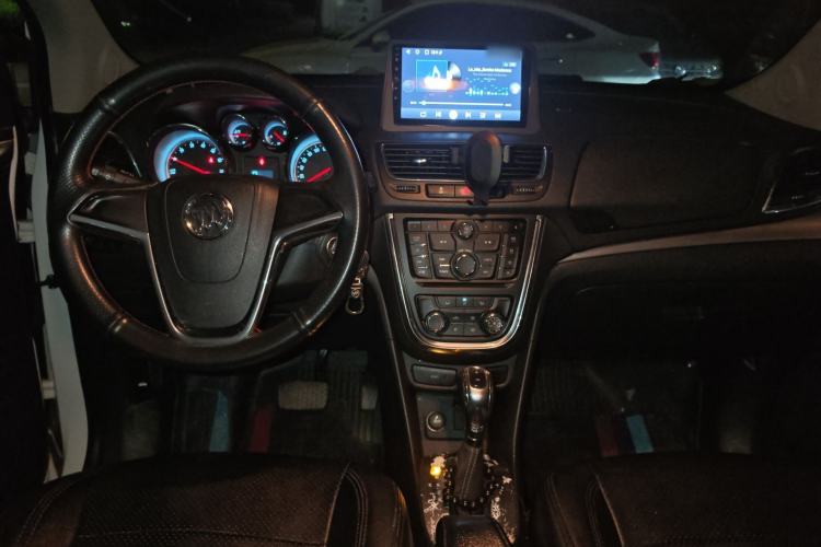 Used Buick Encore 2015 1.4T Automatic Two-Wheel Drive Urban Elite Version
