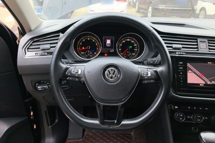 Used Volkswagen Tiguan L 2019 Updated Version 330TSI Automatic Two-Wheel Drive Panoramic Comfort Edition China VI Standard
