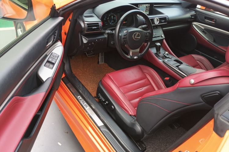 Used Lexus RC 2016 200t F SPORT Edition Driver Seat