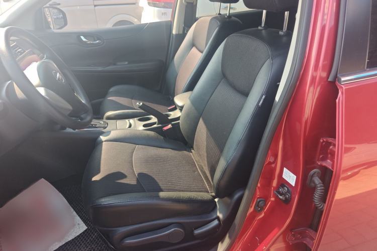 Used Nissan Tiida 2011 1.6L CVT Smart Version Left Front Seat