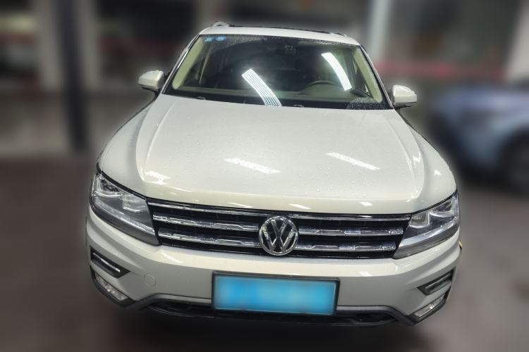 Used Volkswagen Tiguan L 2018 Facelift 330TSI Automatic Two-Wheel Drive Luxury Edition Front