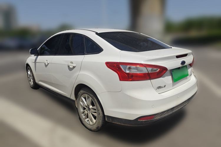 Used Ford Focus 2012 Sedan 1.6L Manual Comfort Model
