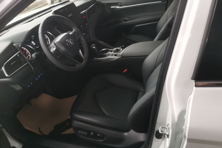 Used Toyota Camry 2023 2.0G Luxury Edition