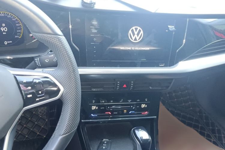 Used Volkswagen Passat 2024 380TSI Starry Elite Edition Center Console