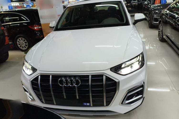 Used Audi Q5L 2023 40T Fashionable and Elegant Version
