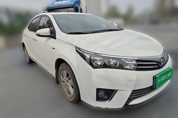 Used Toyota Corolla 2014 1.6L CVT GL-i Front Right 45 Deg